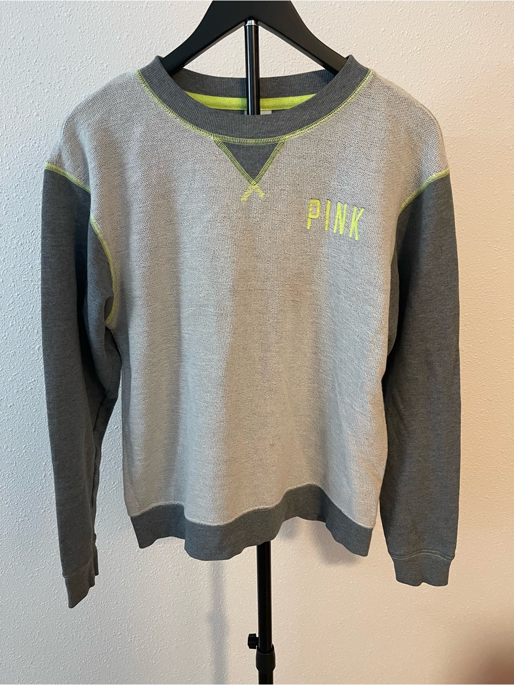 PINK women’s Grey & Neon Yellow Crewneck Sweatshirt small